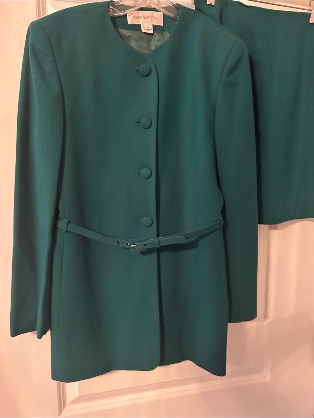 Jones New York Teal Women’s Belted Coat and skirt.